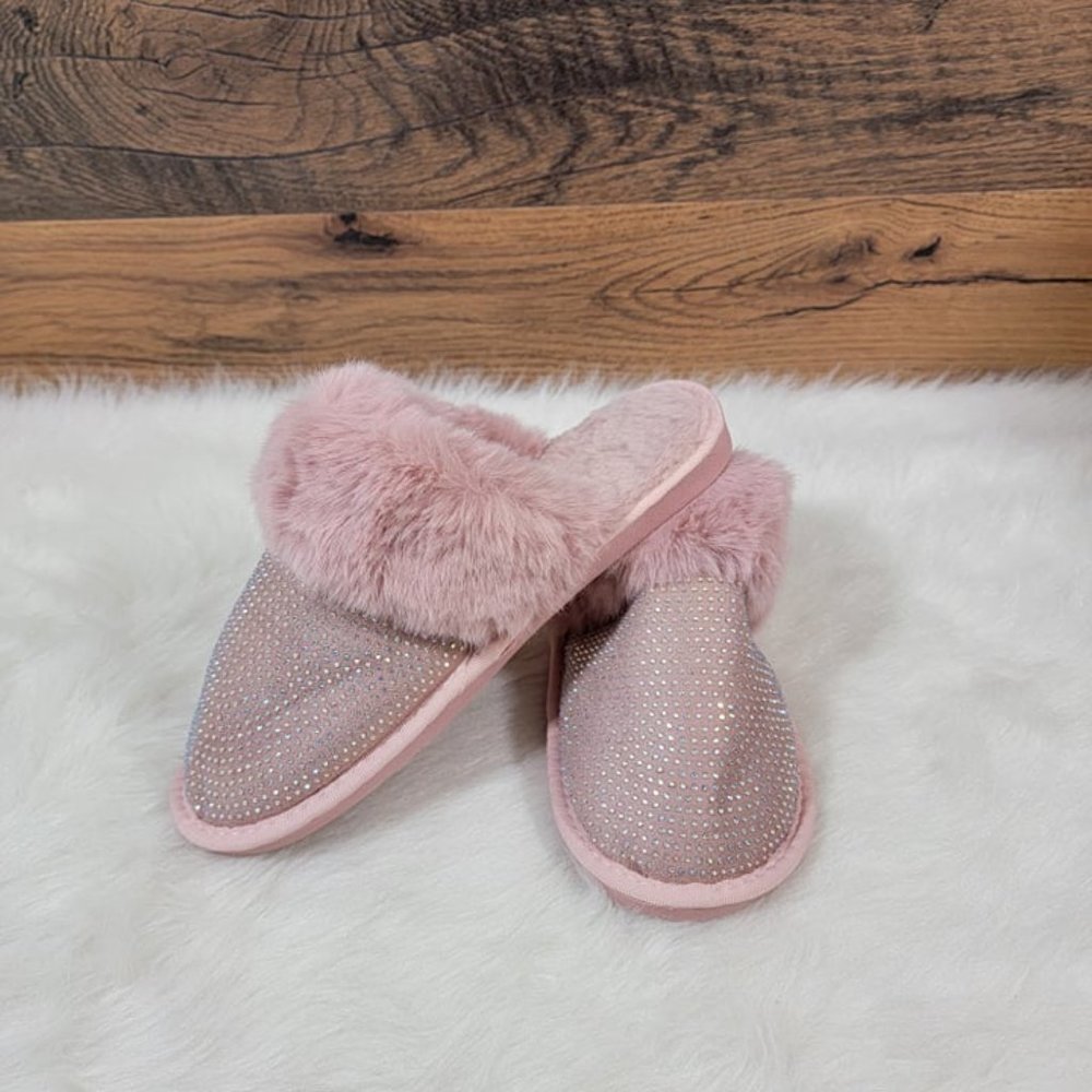 NEW Rhinestone, Mauve, Fuzzy Slip-On Slippers